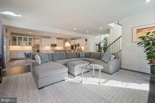 $950,000 | 95 Hempstead Drive, Newark, DE 19702