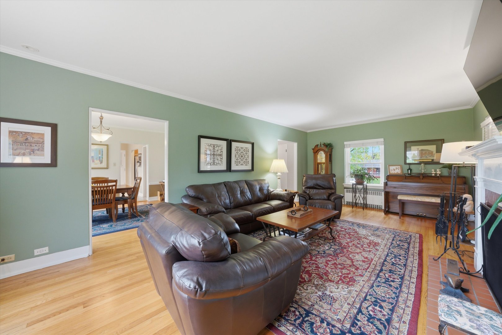 213 Country Club Road Chicago Heights, IL 60411 - Photo 8 of 47 Gallery Image 8