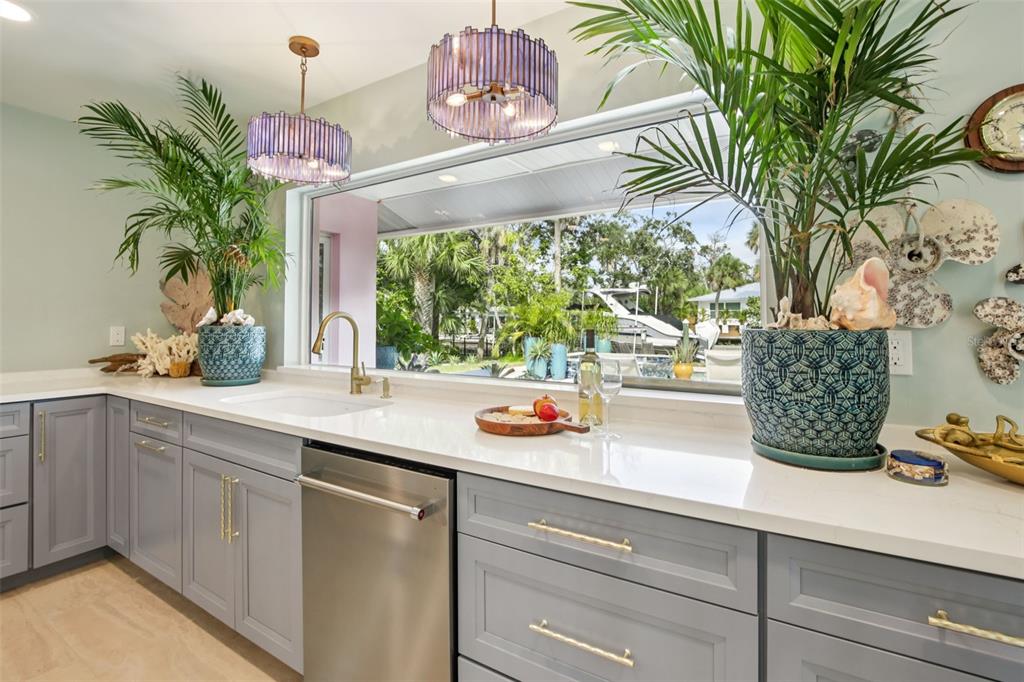 613 Buttonwood Drive Longboat Key, FL 34228 - Photo 22 of 48