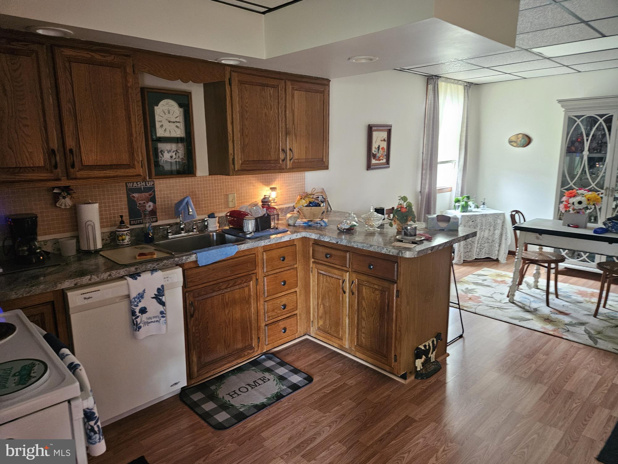 7015 Woodbine Road Woodbine, MD 21797 - Photo 42 of 60 1st floor Apartment kitchen