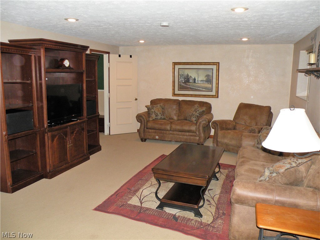 18717 Benbow Road Strongsville, OH 44136 - Photo 22 of 34 Gallery Image 22