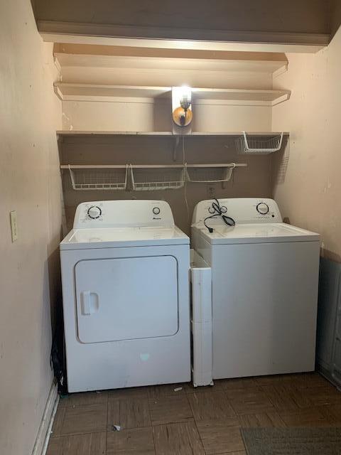 1631 Bacom Point Road Pahokee, FL 33476 - Photo 18 of 19 a utility room with dryer and washer