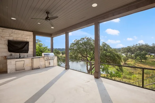 $4,000 | 19201 Crusoe Cove, Unit 20, Spicewood, TX 78669