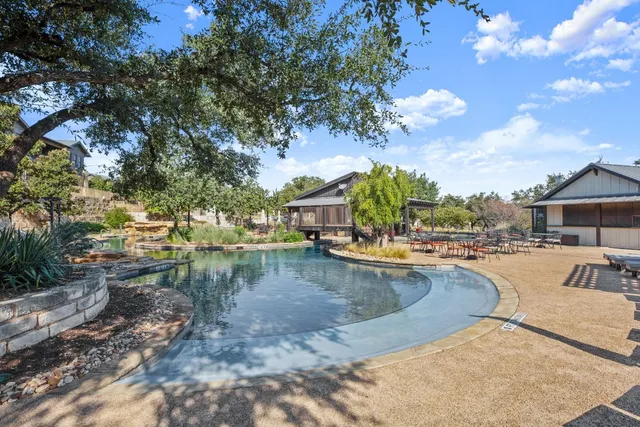 $4,000 | 19201 Crusoe Cove, Unit 20, Spicewood, TX 78669