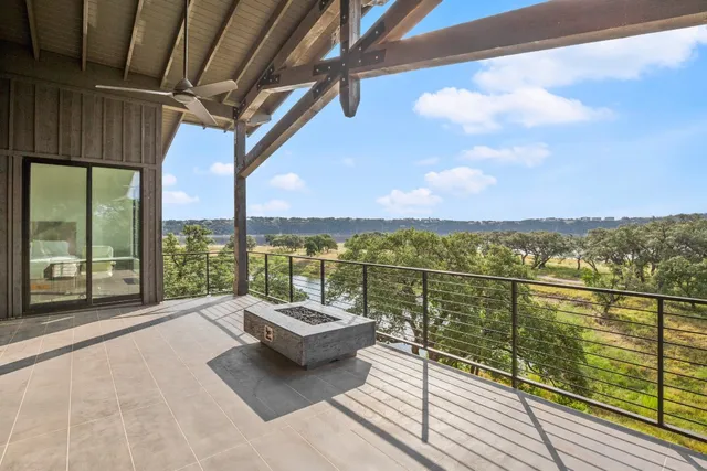 $4,000 | 19201 Crusoe Cove, Unit 20, Spicewood, TX 78669