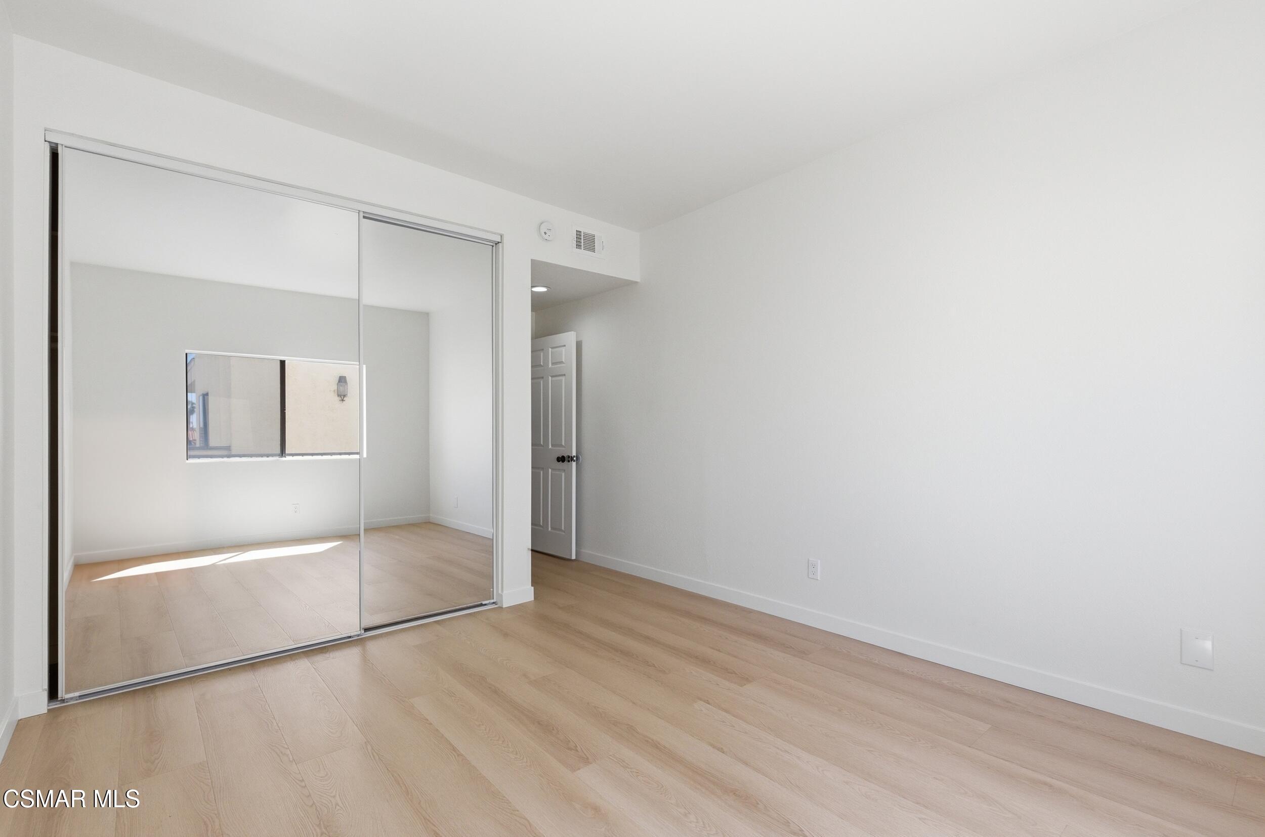1200 Valley View Road, Unit 304 Glendale, CA 91202 - Photo 22 of 33 22_1200_valley_view_rd_028