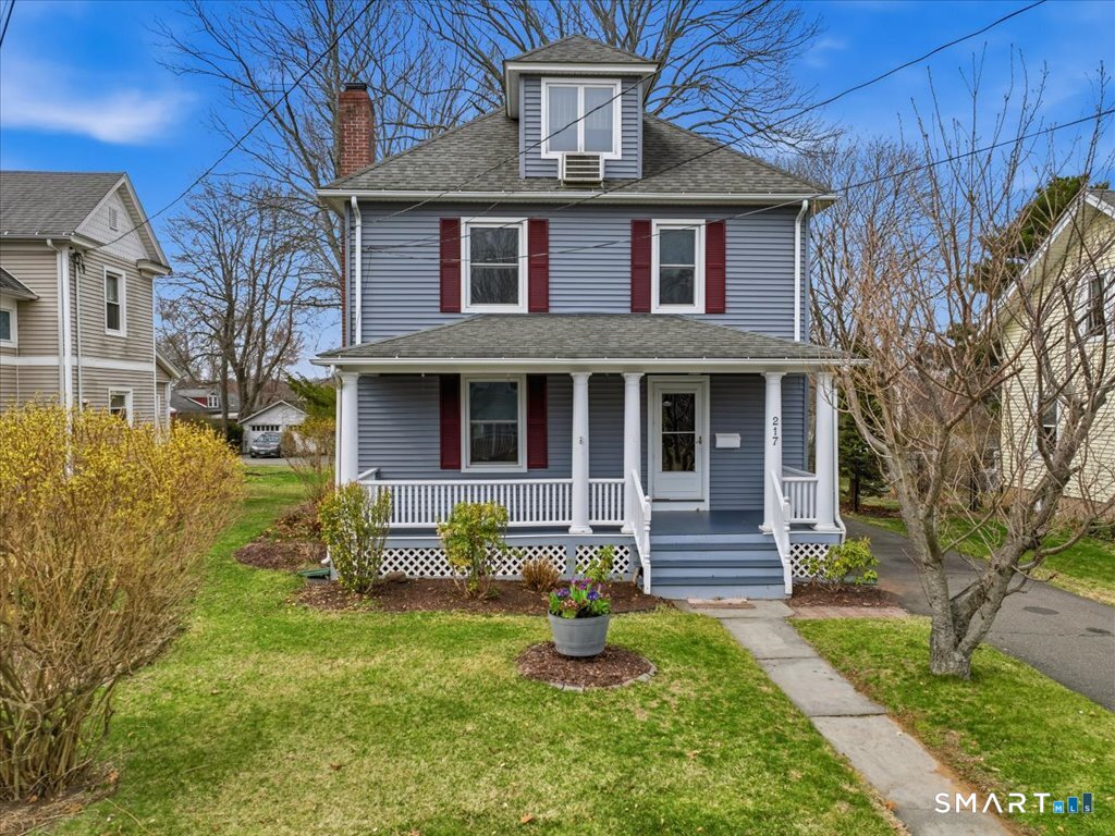 217 Ridge Road Middletown, CT 06457 - Photo 1 of 33