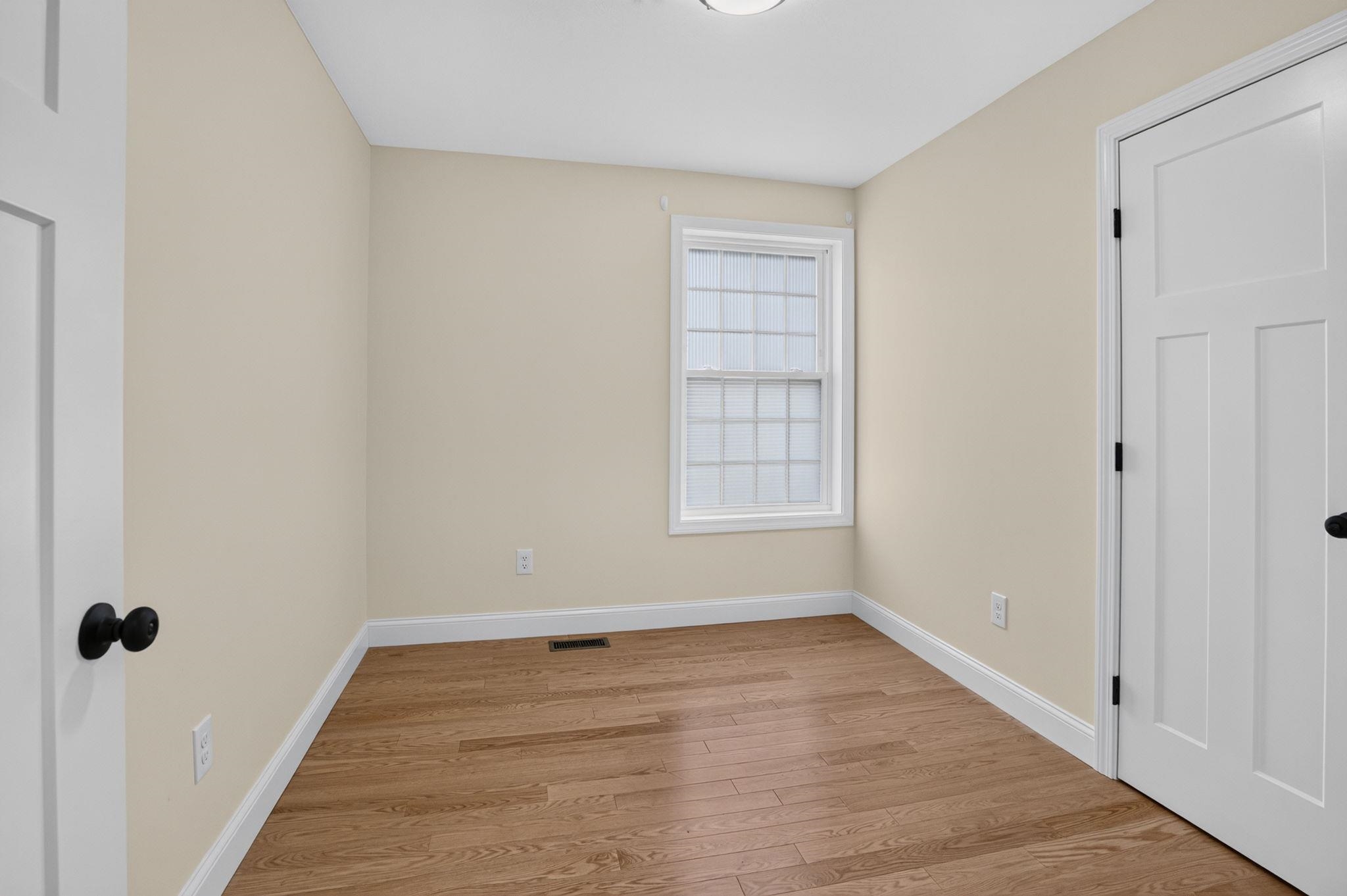 20 Ritter Street Nashua, NH 03060 - Photo 23 of 36