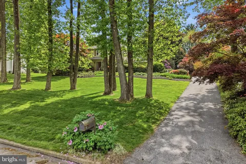 $715,000 | 6 Ridge Road, Malvern, PA 19355
