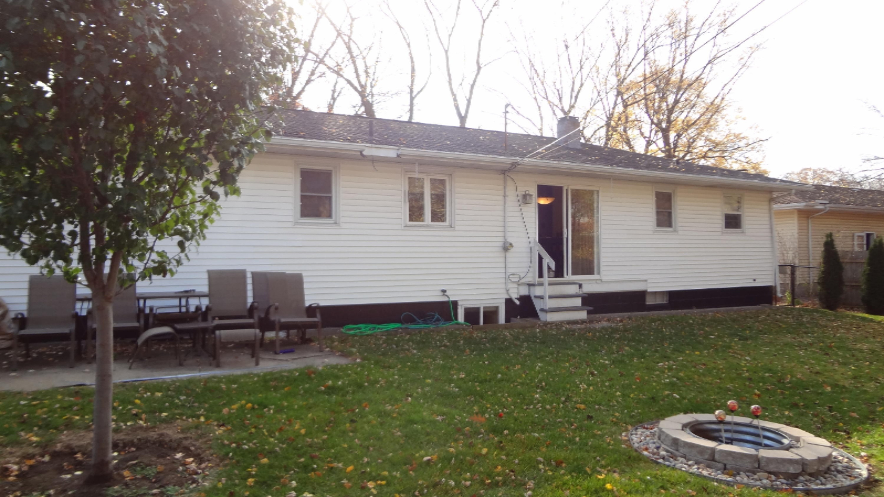890 Hampden Road Muskegon, MI 49441 - Photo 3 of 35 3