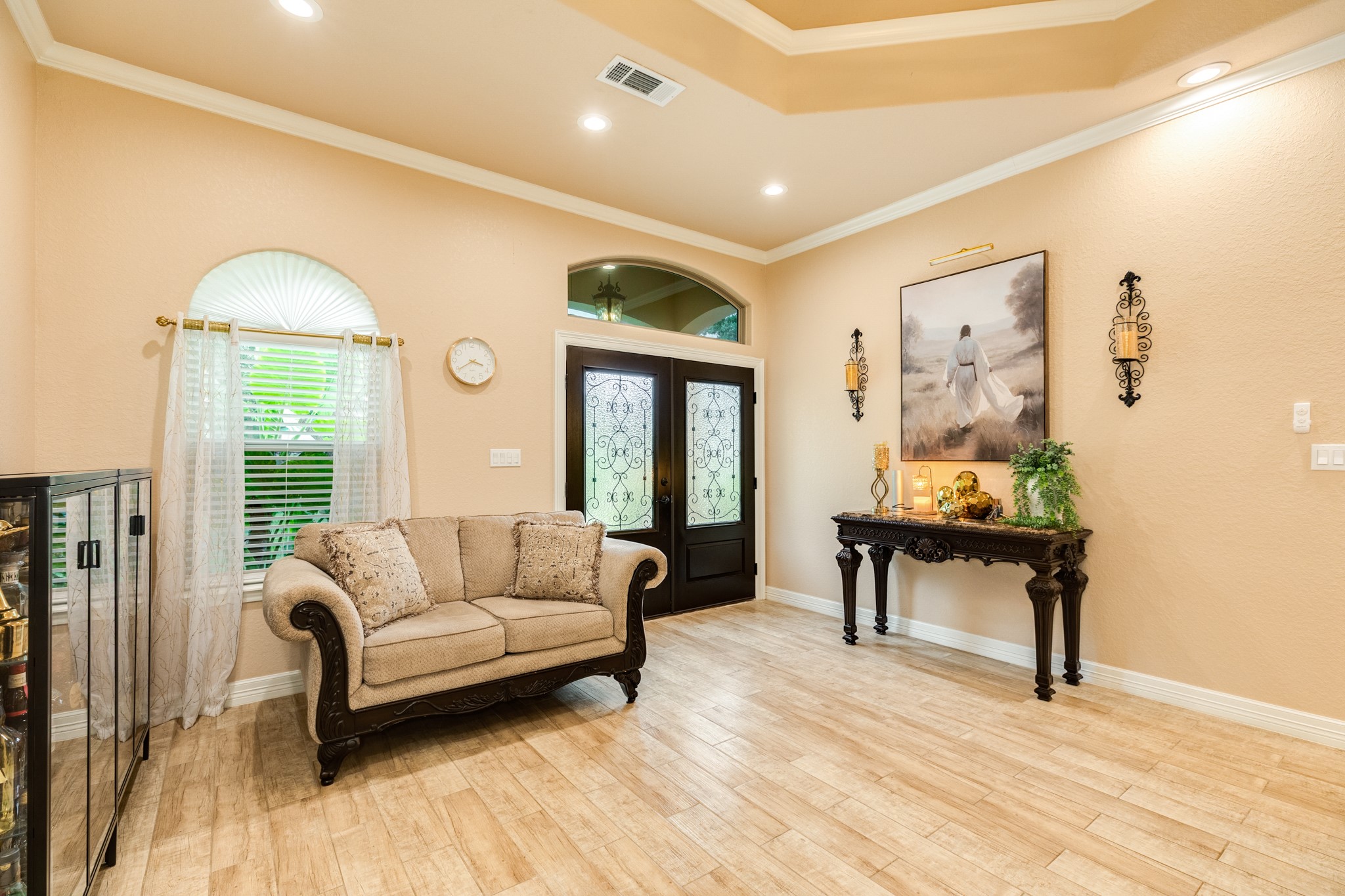 309 Hickman Lane Angleton, TX 77515 - Photo 9 of 37 Gallery Image 9