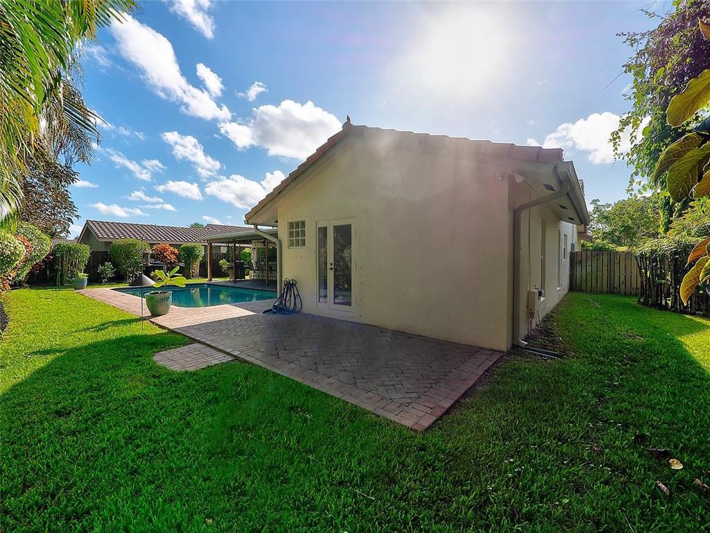 20802 Sonrisa Way Boca Raton, FL 33433 - Photo 15 of 51 Photo 15
