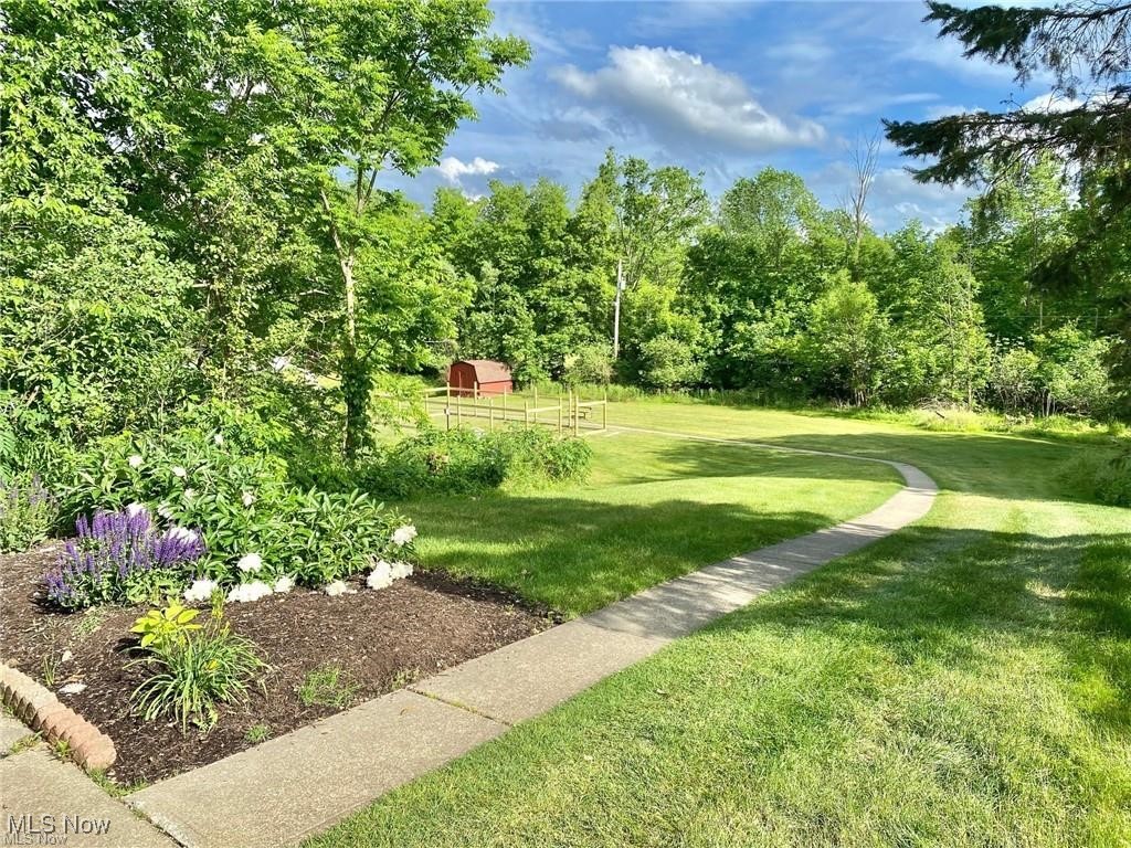 4015 Marks Road, Unit 4B Medina, OH 44256 - Photo 36 of 39 View of home's community featuring a lawn