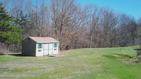 $575,000 | 297 Turkey Hill Road, Clermont, NY 12571