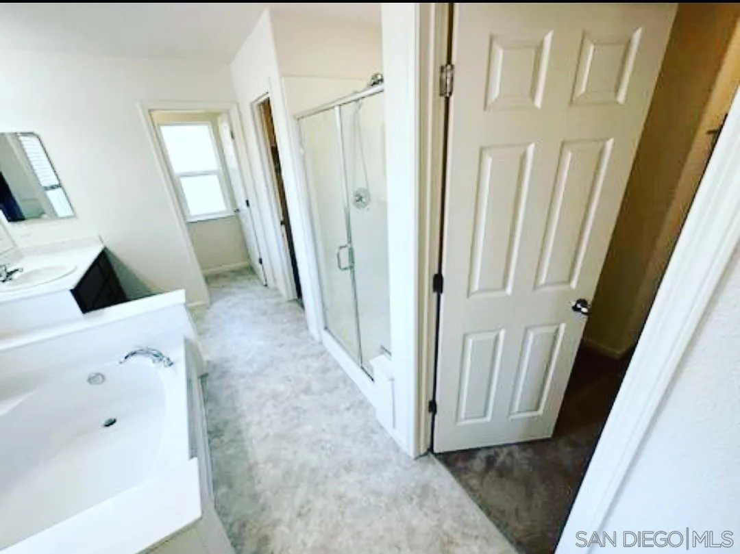 5311 Gramercy Circle Fairfield, CA 94533 - Photo 19 of 54 a view of a livingroom from a hallway