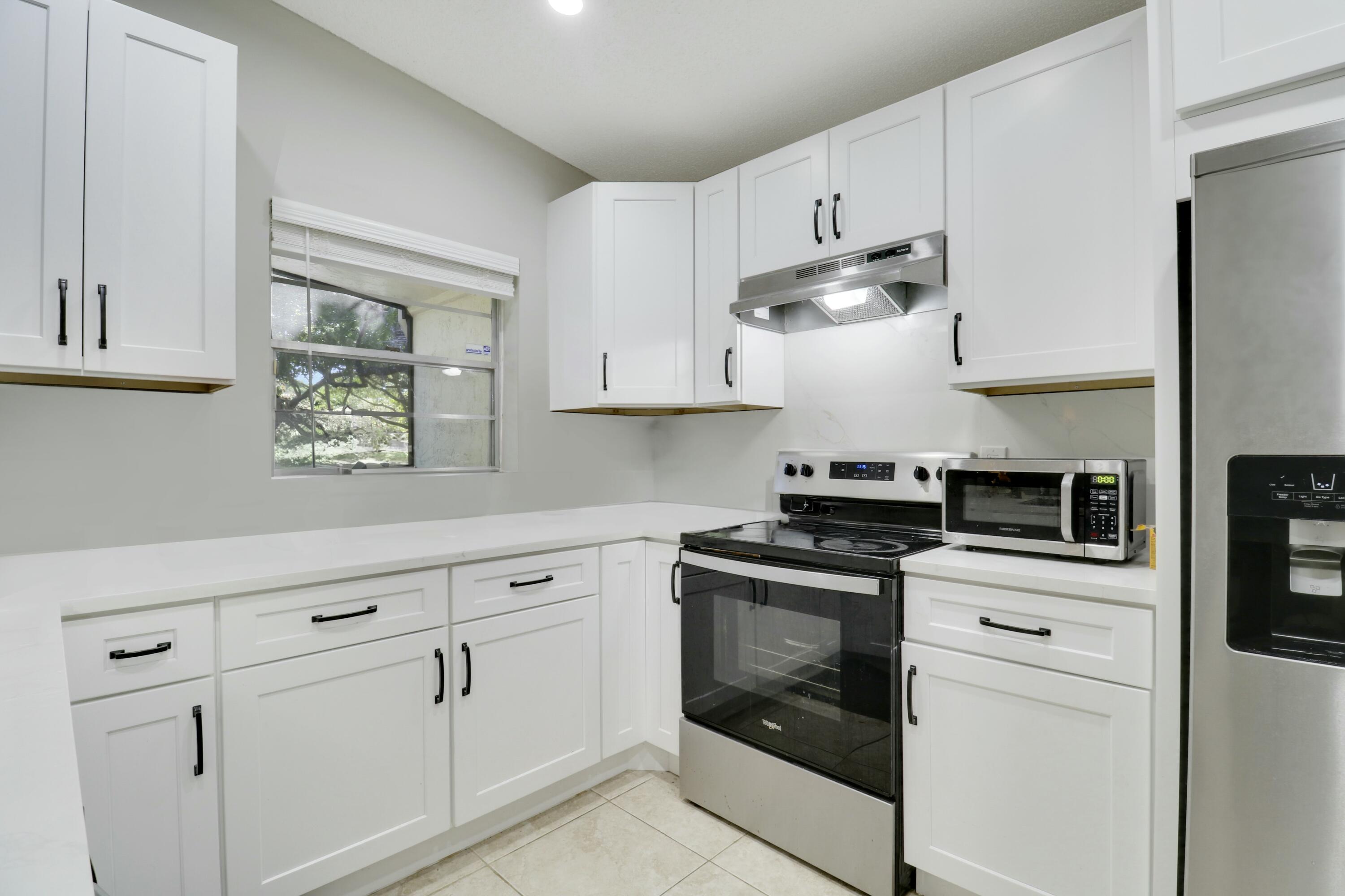 22274 Misty Woods Way Boca Raton, FL 33428 - Photo 38 of 42 Kitchen