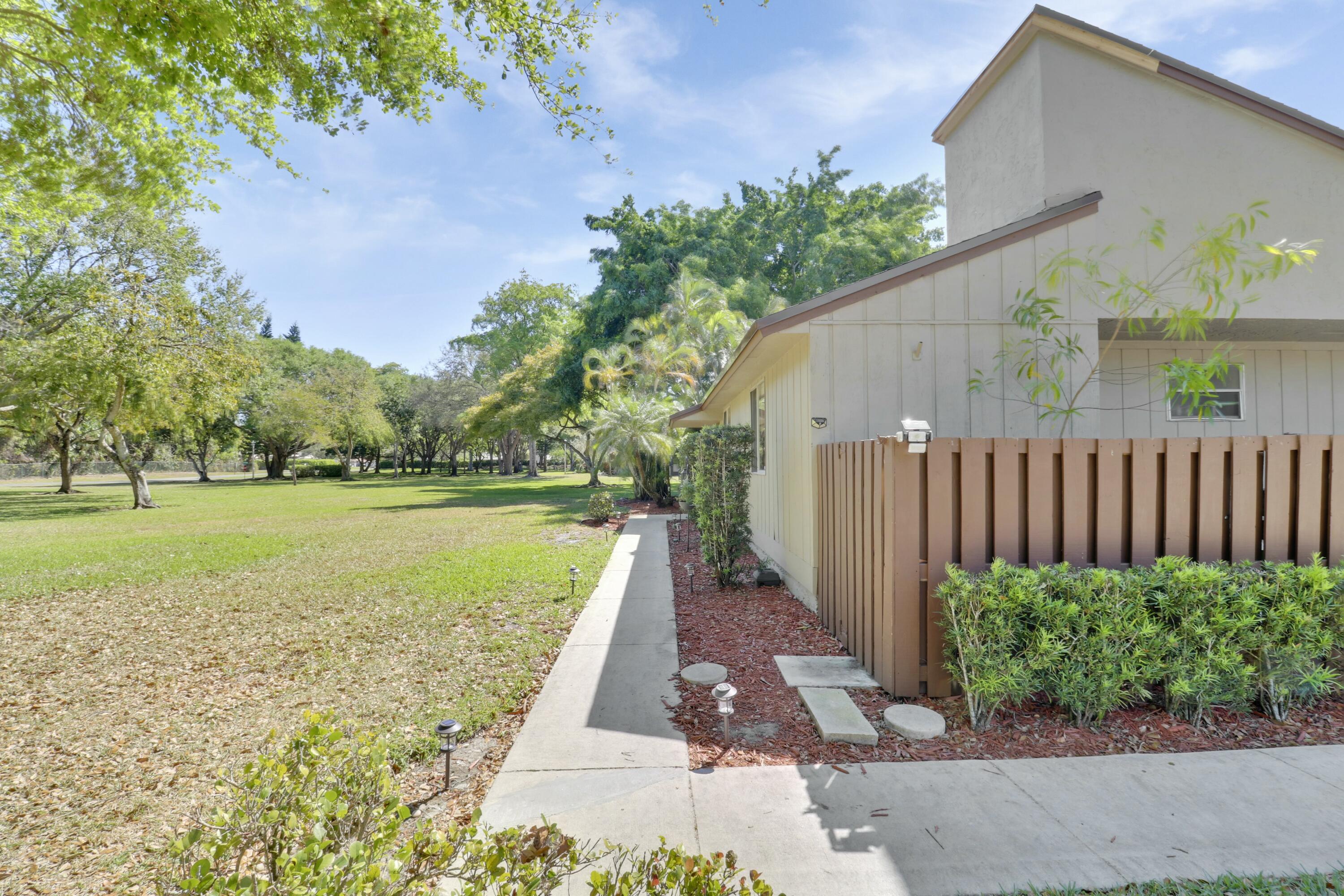 22274 Misty Woods Way Boca Raton, FL 33428 - Photo 42 of 42 Entry