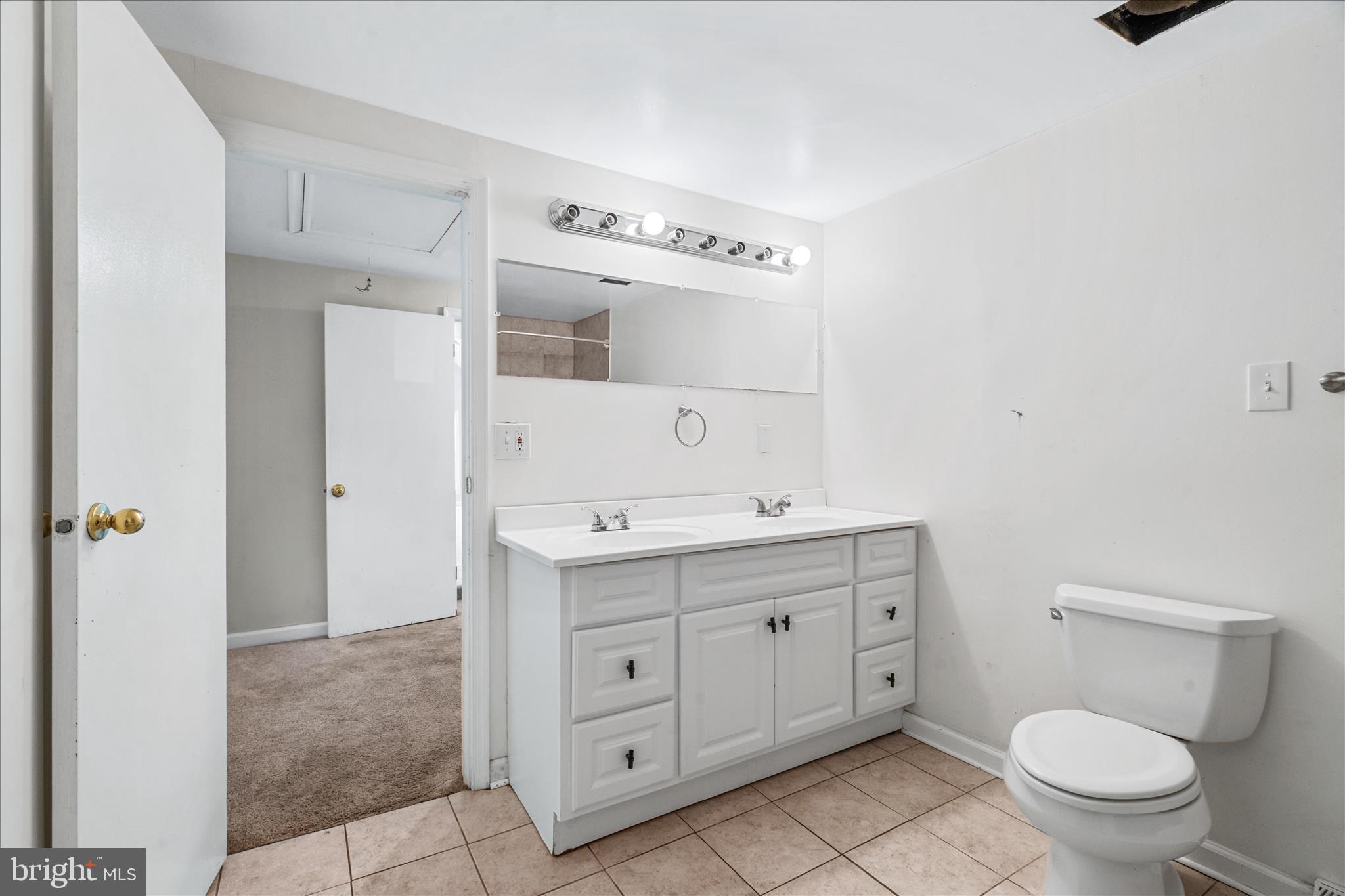 20219 Locust Grove Road Rohrersville, MD 21779 - Photo 31 of 46 Second Bathroom Upstairs