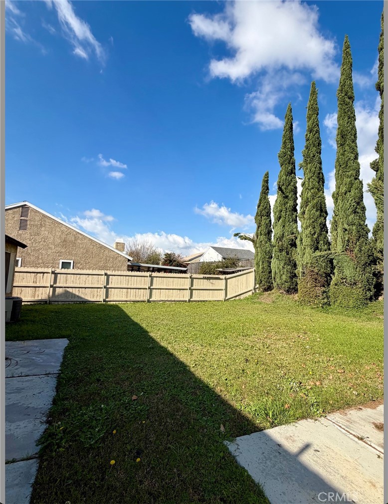 1370 West Jackson Street Rialto, CA 92376 - Photo 17 of 17 Backyard
