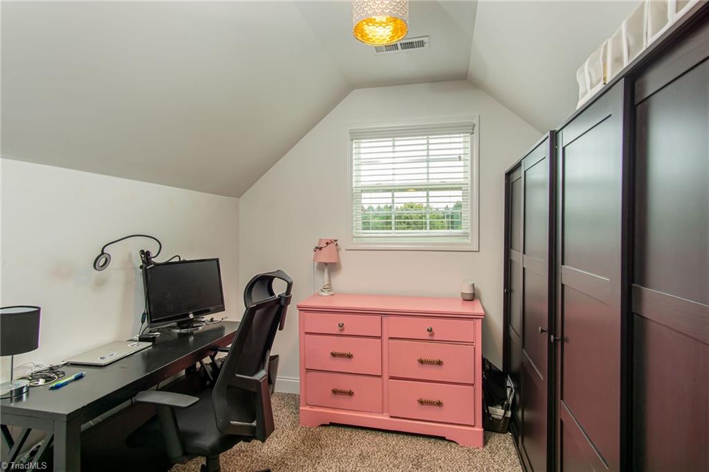 3609 Copper Court High Point, NC 27265 - Photo 11 of 16