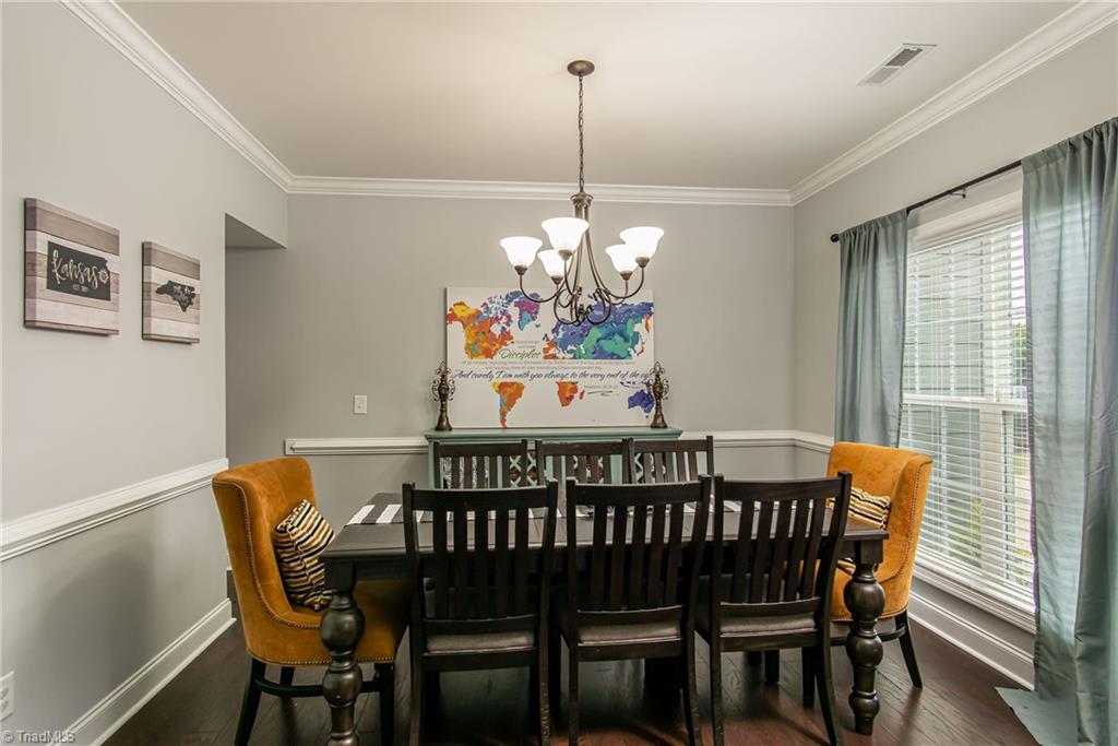 3609 Copper Court High Point, NC 27265 - Photo 4 of 16