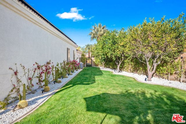 $14,995 | 1083 East Circulo San Sorrento Road, Palm Springs, CA 92262