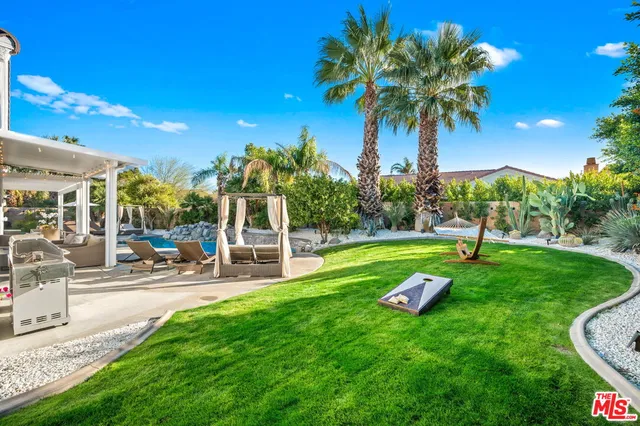 $14,995 | 1083 East Circulo San Sorrento Road, Palm Springs, CA 92262