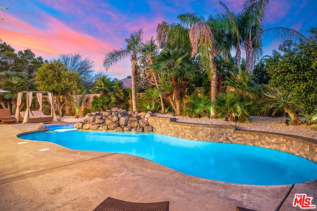 $14,995 | 1083 East Circulo San Sorrento Road, Palm Springs, CA 92262