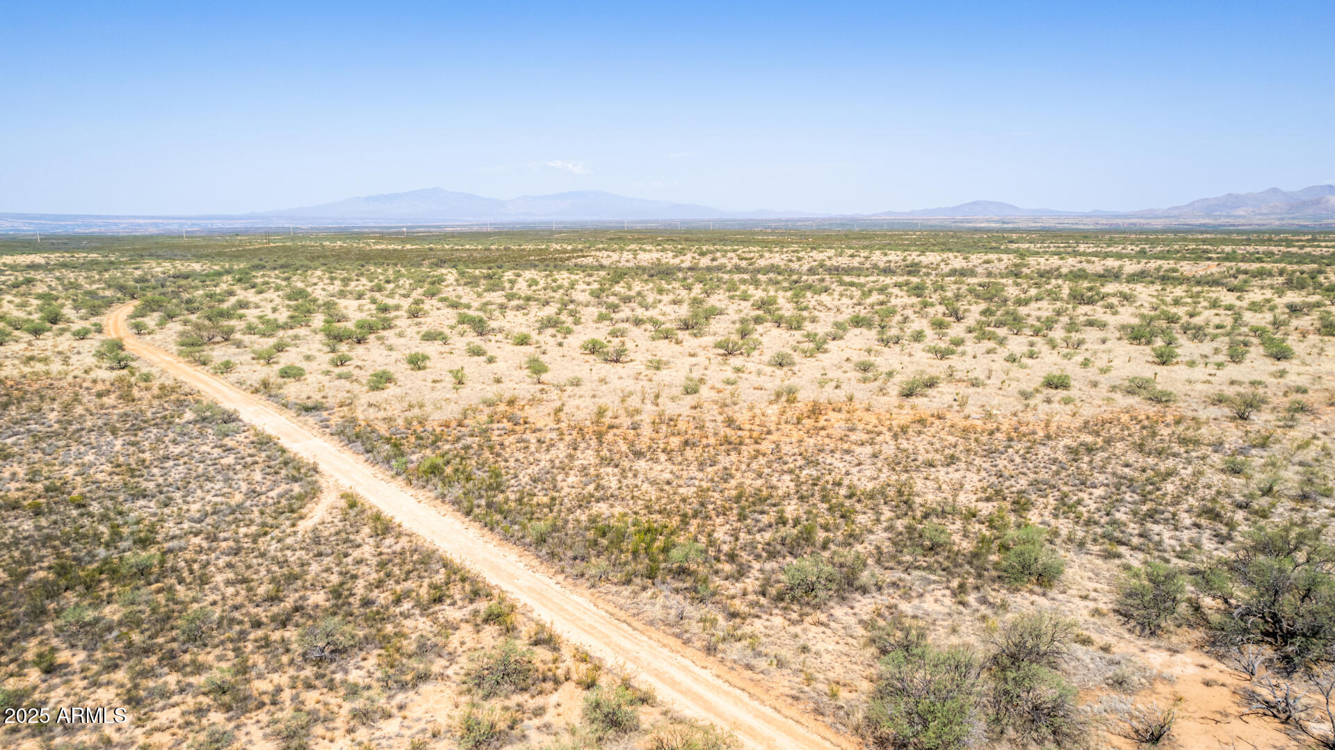 0 East Cougar Trail, Unit 98 St. David, AZ 85630 - Photo 16 of 40 a view of an ocean