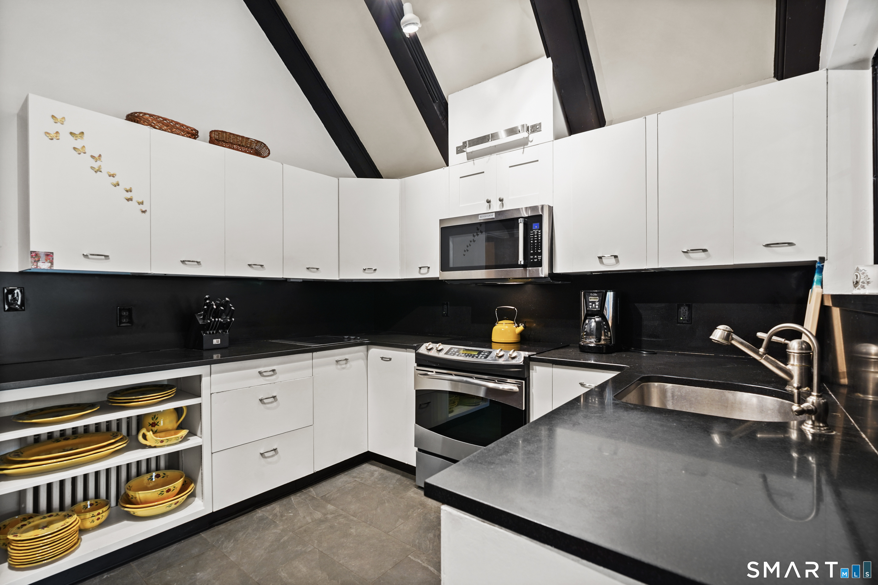 56 Charcoal Hill Road Westport, CT 06880 - Photo 21 of 40
