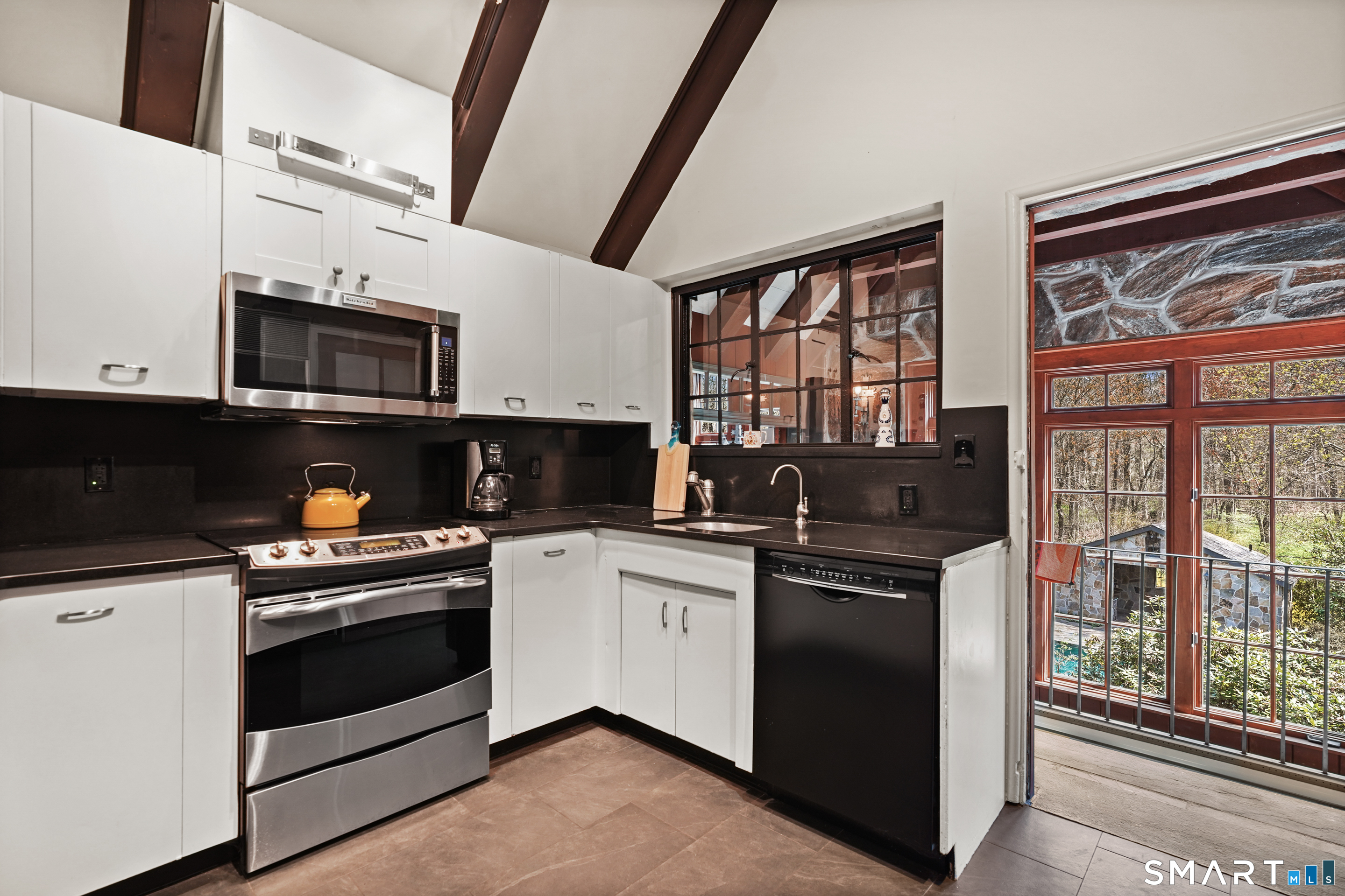 56 Charcoal Hill Road Westport, CT 06880 - Photo 23 of 40