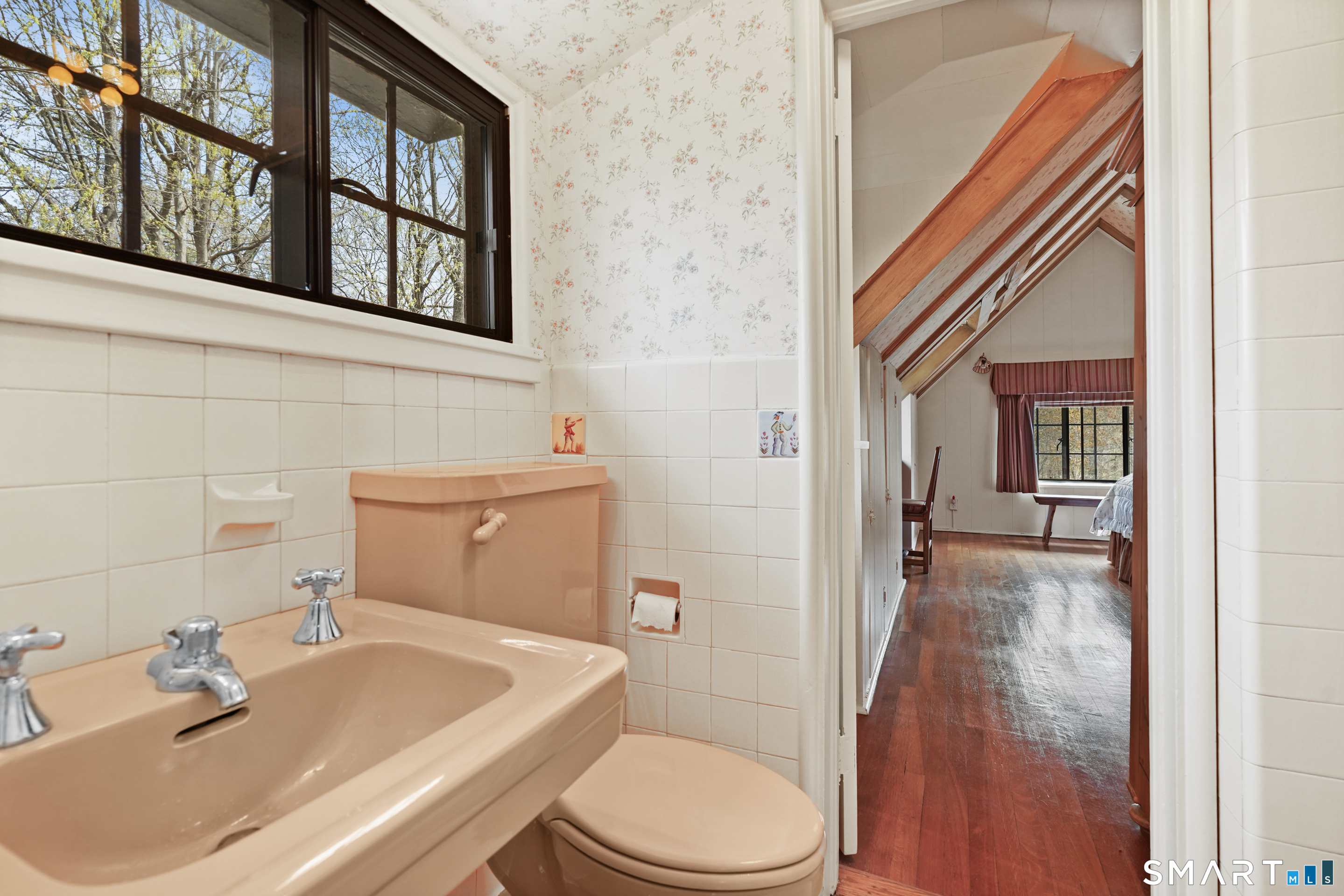 56 Charcoal Hill Road Westport, CT 06880 - Photo 28 of 40