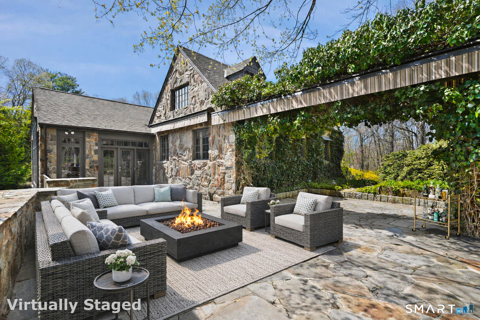 56 Charcoal Hill Road Westport, CT 06880 - Photo 5 of 40 Virtually staged & edited