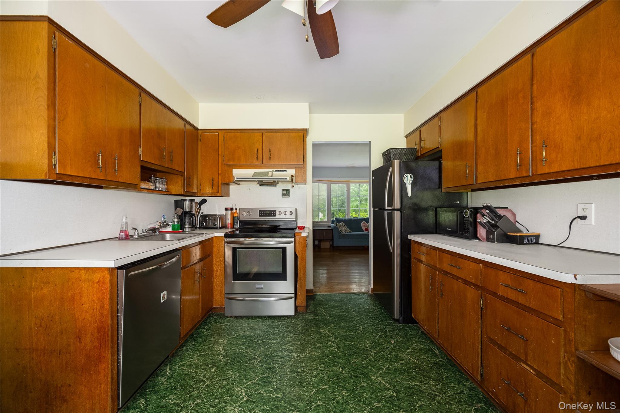 37 Brothers Road Wappingers Falls, NY 12590 - Photo 16 of 24 Gallery Image 16