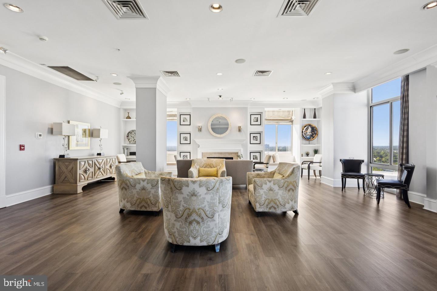 851 North Glebe Road, Unit 817 Arlington, VA 22203 - Photo 8 of 10 Amenity: Rooftop party room