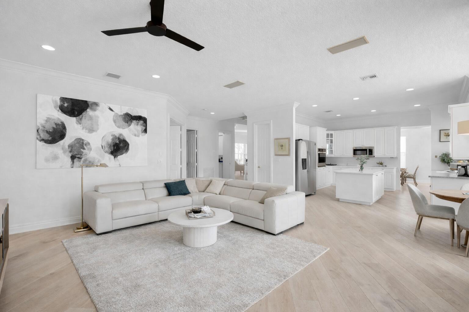 19650 Estuary Drive Boca Raton, FL 33498 - Photo 4 of 19 FAM RM - ai