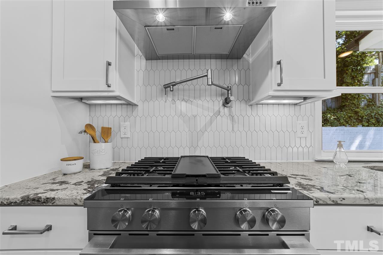 4840 Radcliff Road Raleigh, NC 27609 - Photo 13 of 30