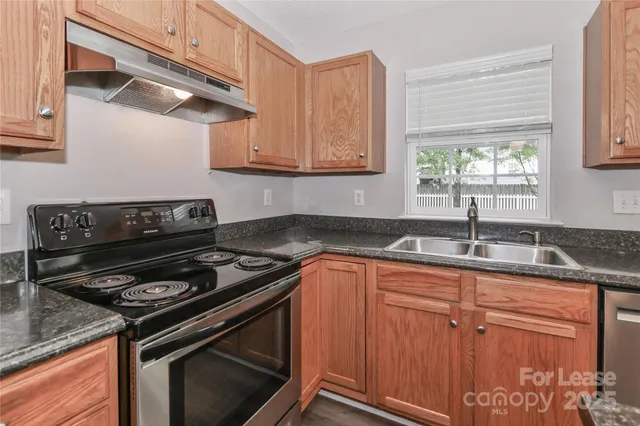 $2,150 | 109 Pleasant Grove Lane, Mooresville, NC 28115