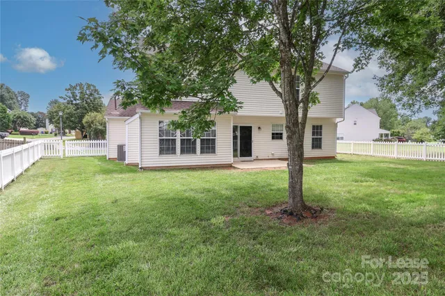 $2,150 | 109 Pleasant Grove Lane, Mooresville, NC 28115