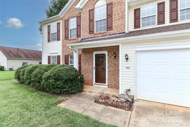 $2,150 | 109 Pleasant Grove Lane, Mooresville, NC 28115