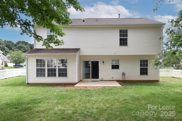 $2,150 | 109 Pleasant Grove Lane, Mooresville, NC 28115