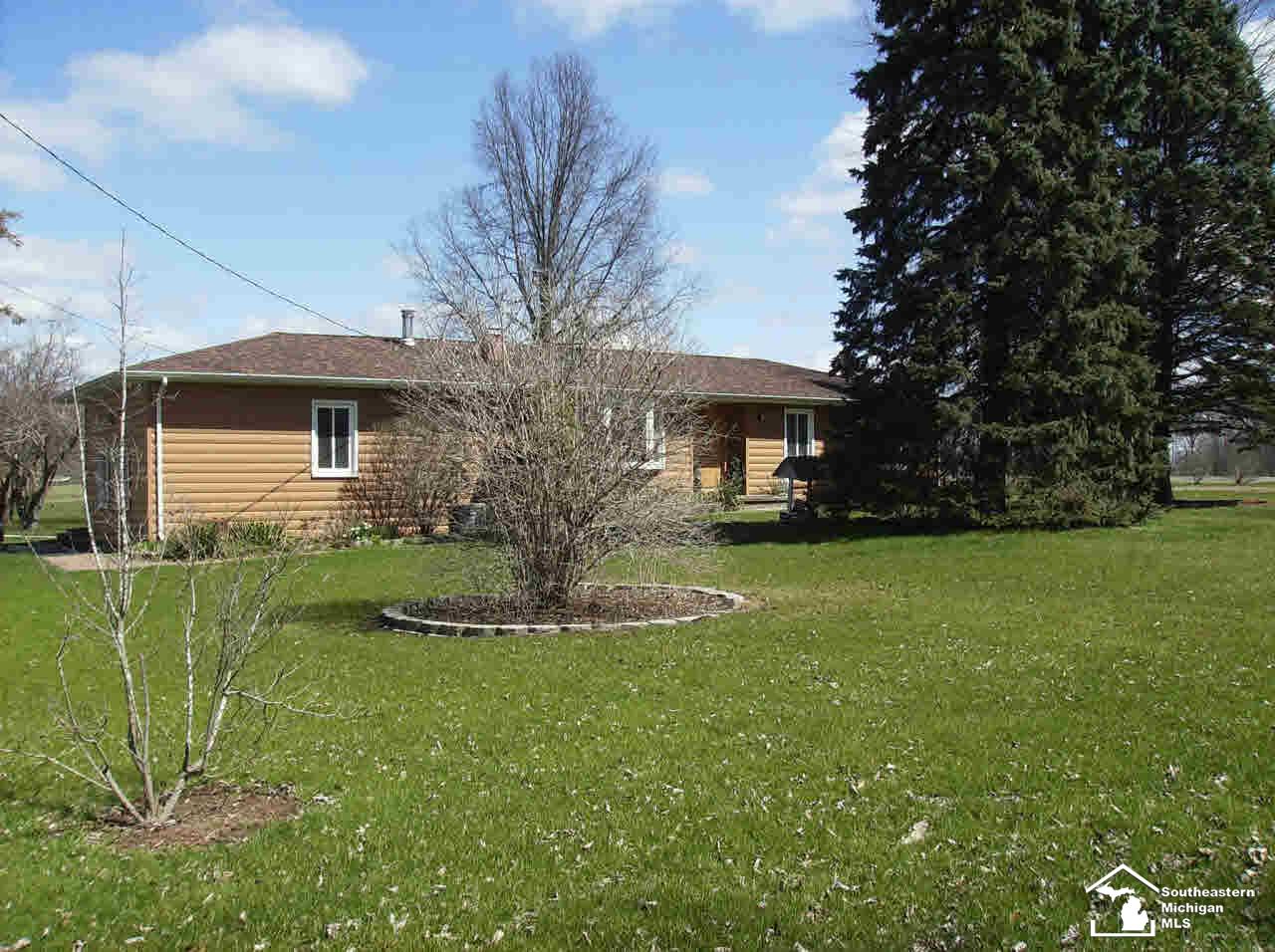 12994 Calhoun Road Milan, MI 48160 - Photo 1 of 25