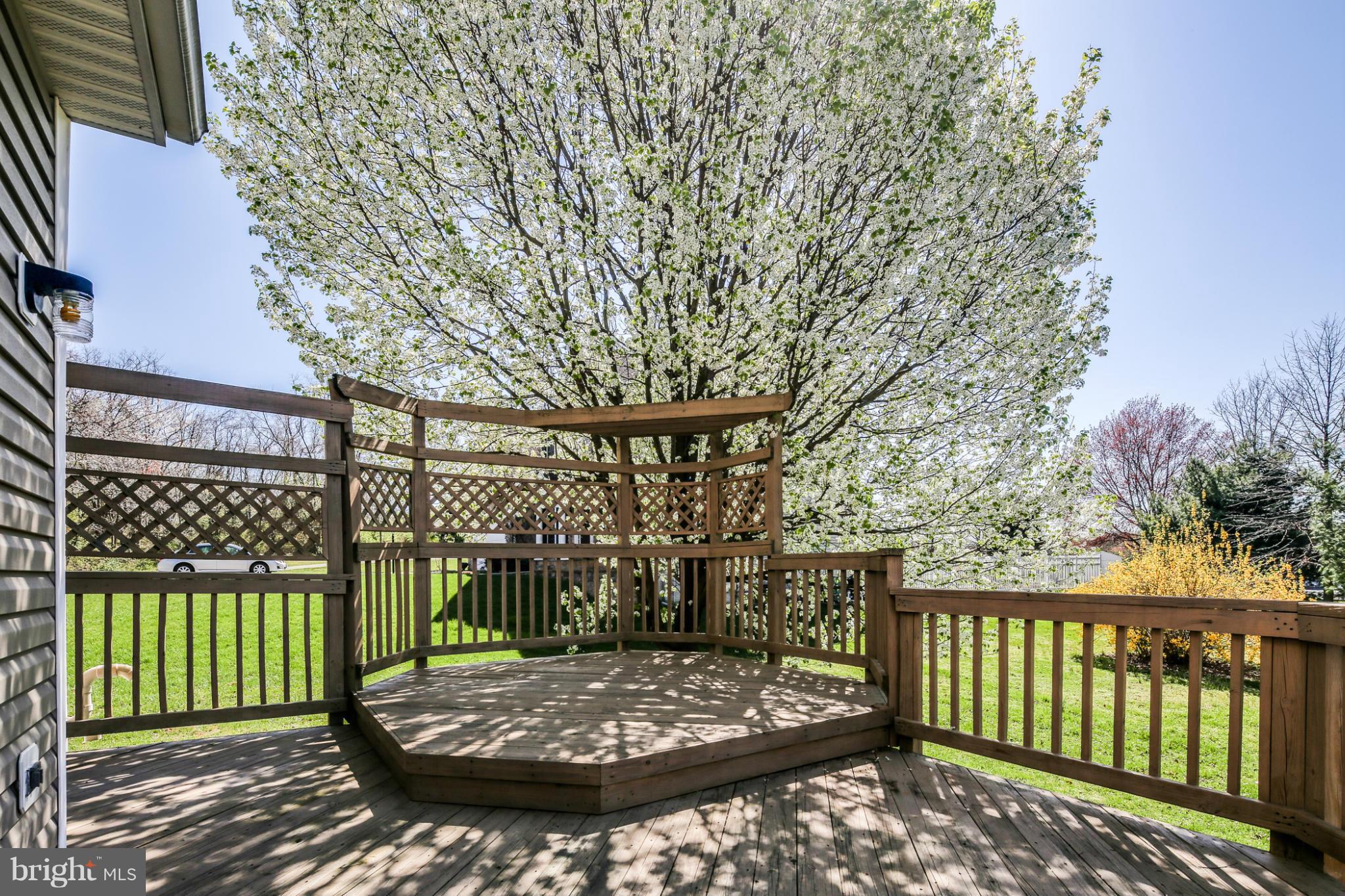 8309 Grove Road Ellicott City, MD 21043 - Photo 27 of 30 Deck