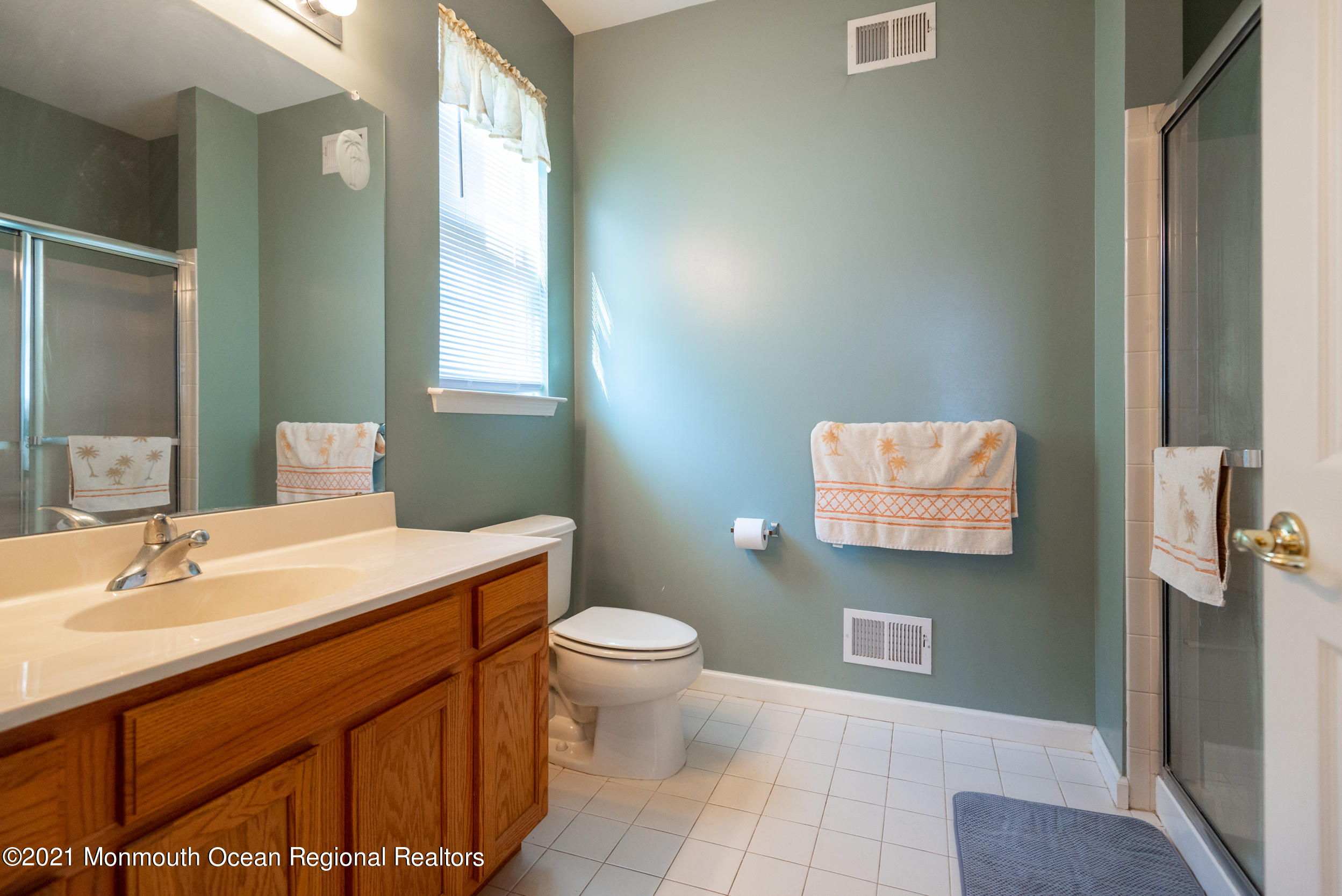 10 Rosedale Lane Whiting, NJ 08759 - Photo 22 of 33 Master Bath