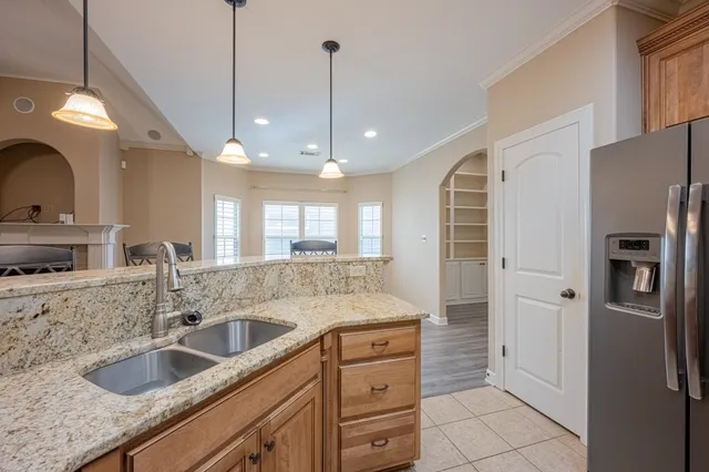 $376,000 | 5231 Newton Oak Circle East, Memphis, TN 38117