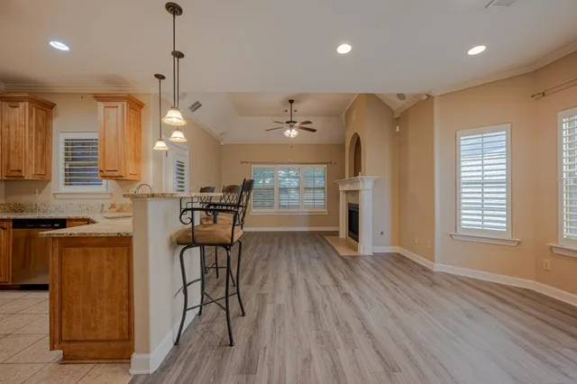 $376,000 | 5231 Newton Oak Circle East, Memphis, TN 38117