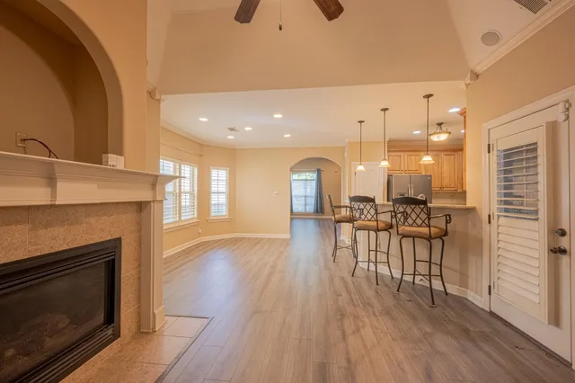 $376,000 | 5231 Newton Oak Circle East, Memphis, TN 38117