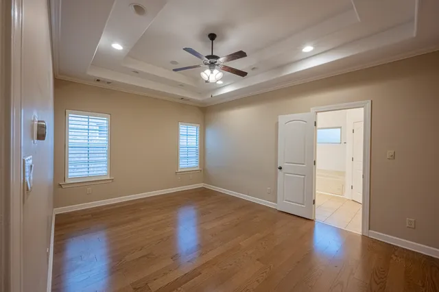 $376,000 | 5231 Newton Oak Circle East, Memphis, TN 38117