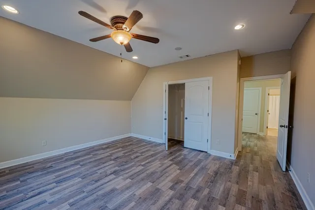 $376,000 | 5231 Newton Oak Circle East, Memphis, TN 38117