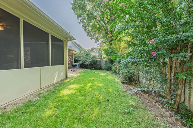 $376,000 | 5231 Newton Oak Circle East, Memphis, TN 38117